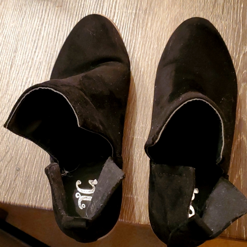 JG suede booties